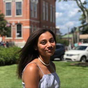 Meet your Posher, Ava